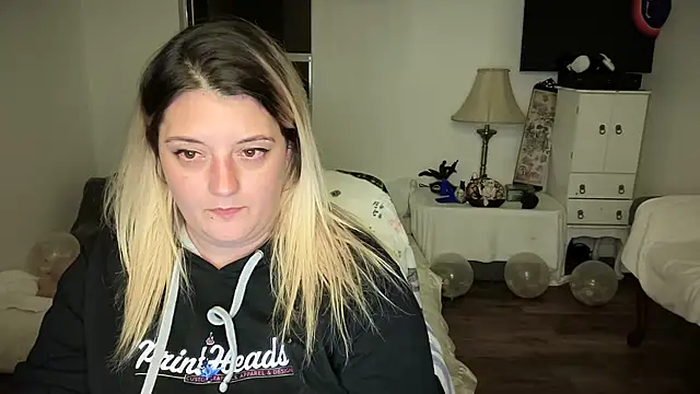 magicsparkles online show from 12/04/24, 01:36