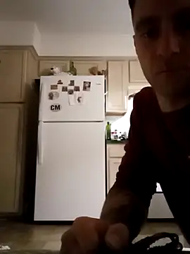 Snapshot of BigButtBetaBoi chatting on 04/05/26, 09:28 BigButtBetaBoi online show from 04/05/26, 09:28