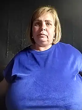 EvaCristal online show from 04/17/26, 05:49