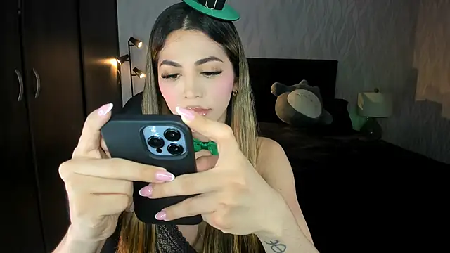 Snapshot of Kimy_Angel chatting on 03/17/25, 11:54 Kimy Angel online show from 03/17/25, 11:54