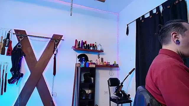 boy n girl online show from 12/13/24, 07:21