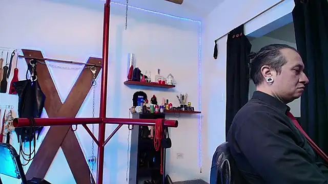 boy n girl online show from 02/14/25, 09:03