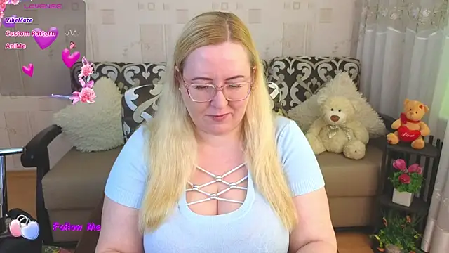 Ginesia online show from 03/12/25, 01:40