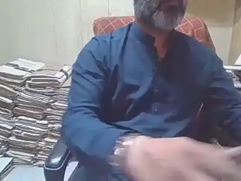 hairymaster95 online show from 10/28/25, 03:54