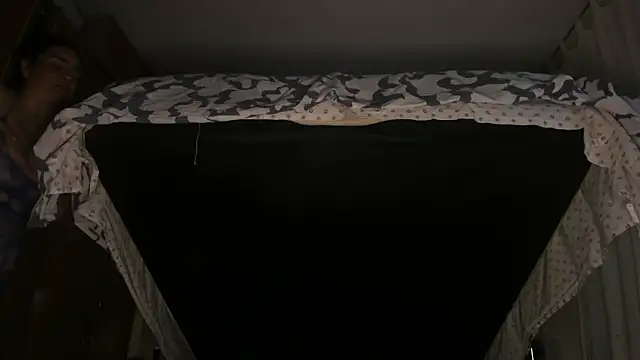 stefany miller77 online show from 05/20/26, 06:30