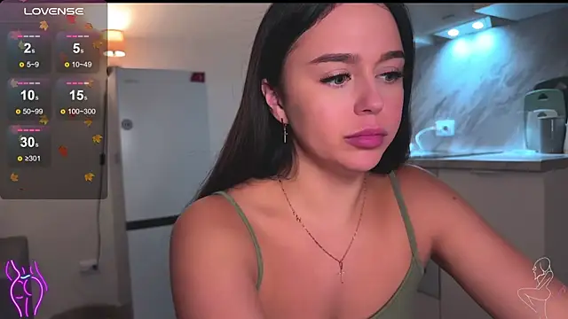 Megan Nilson online show from 12/18/24, 02:21