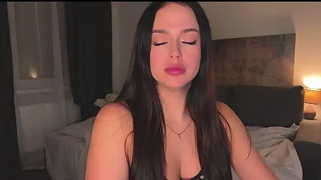 Megan Nilson online show from 02/06/25, 06:24