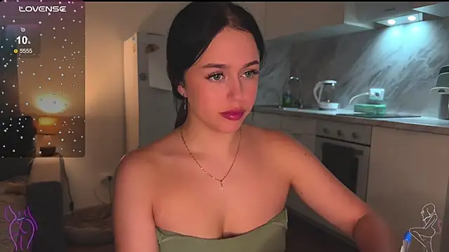 Megan Nilson online show from 02/11/25, 06:33