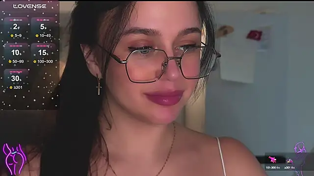 Megan Nilson online show from 02/17/25, 09:52