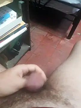 Snapshot of Ummfuss1 chatting on 12/10/24, 10:05 Ummfuss1 online show from 12/10/24, 10:05