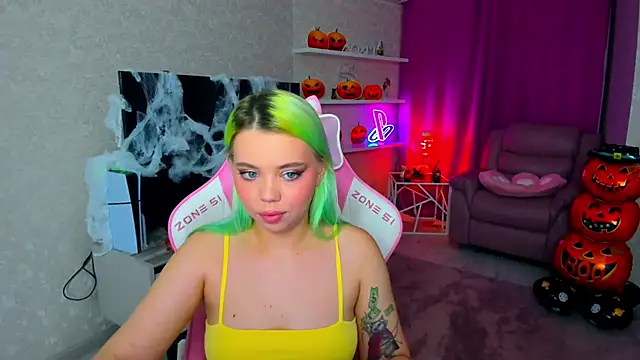 EnergyBunny 1 online show from 10/30/25, 05:13