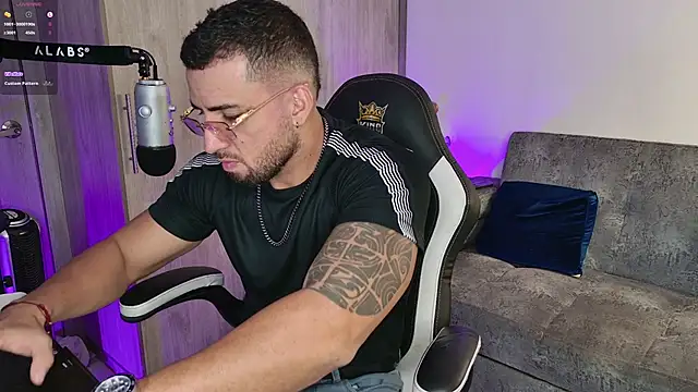 mr david cox online show from 02/28/25, 01:15