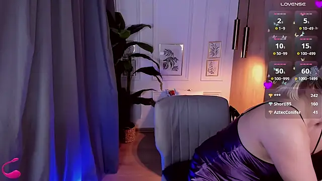 YolandaKiss online show from 03/11/25, 11:15