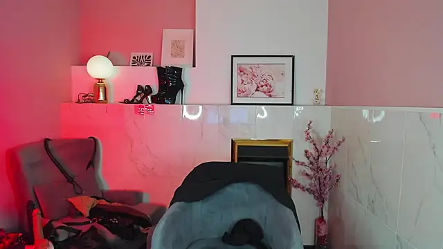 KylieMellow online show from 10/01/25, 05:24