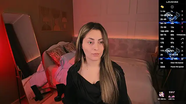 KylieMellow online show from 04/07/26, 01:44