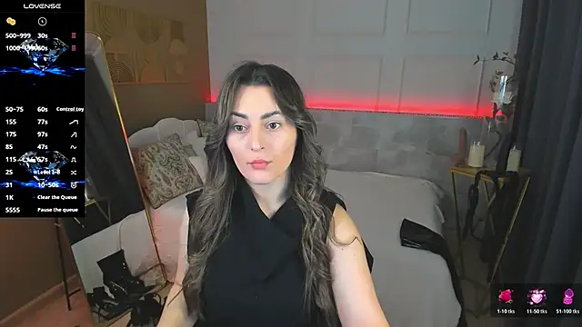 Snapshot of KylieMellow chatting on 06/15/26, 05:31 KylieMellow online show from 06/15/26, 05:31