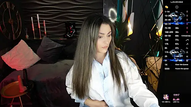 Snapshot of KylieMellow chatting on 06/26/26, 01:59 KylieMellow online show from 06/26/26, 01:59