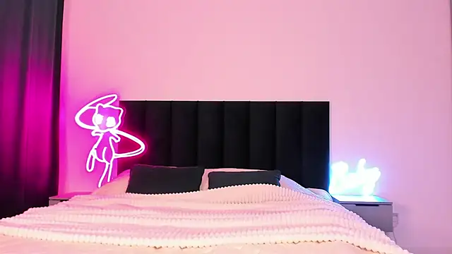 wow lovie online show from 02/13/25, 04:32