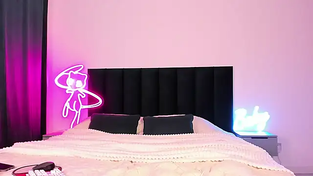 wow lovie online show from 03/12/25, 08:19