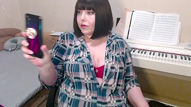 Snapshot of BettyMilla chatting on 02/16/26, 06:26 BettyMilla online show from 02/16/26, 06:26