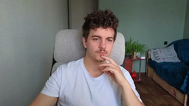 Remy Miles online show from 10/24/25, 08:22