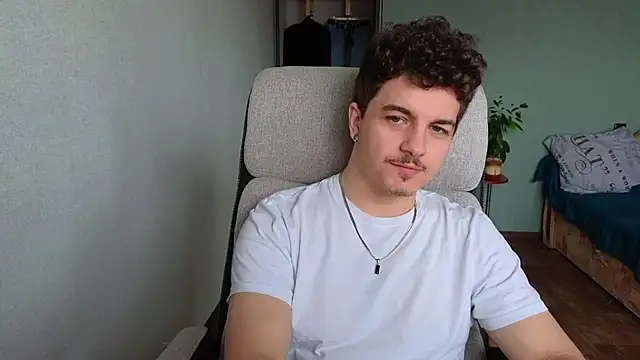 Remy Miles online show from 03/31/26, 06:47