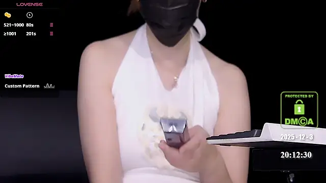 melia Z online show from 12/03/25, 12:14