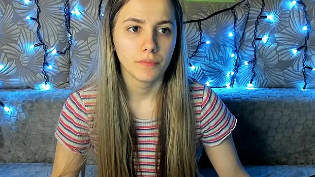 MaggieCake online show from 12/24/24, 03:49