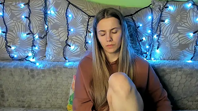 MaggieCake online show from 12/27/24, 04:04