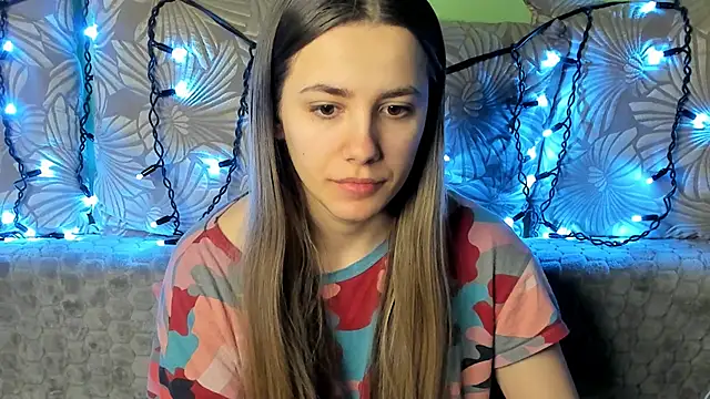 MaggieCake online show from 02/21/25, 05:13