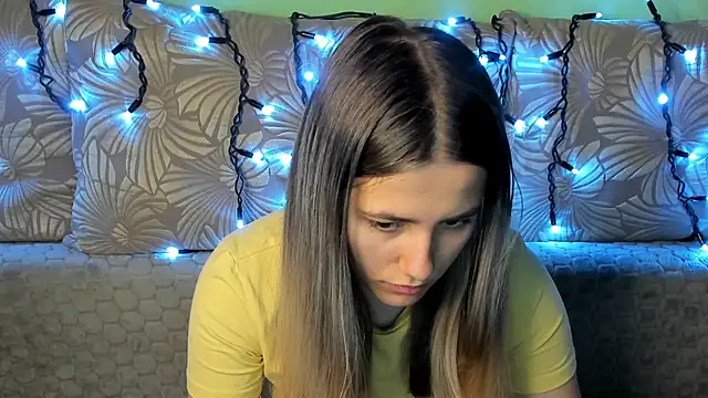 MaggieCake online show from 11/01/25, 04:36