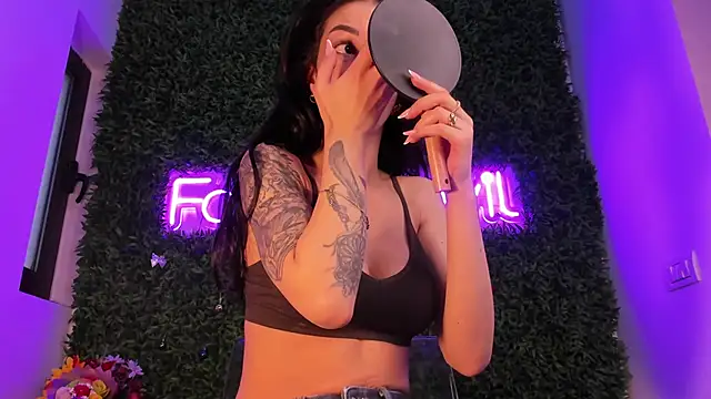 realhotfallingdevil online show from 03/19/26, 05:44