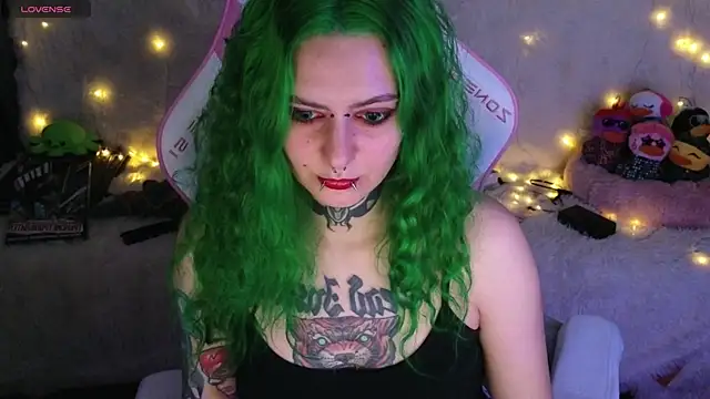 Ginger Stay online show from 05/10/26, 08:52