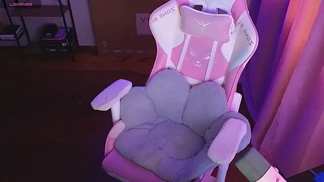 Ginger Stay online show from 05/30/26, 05:26