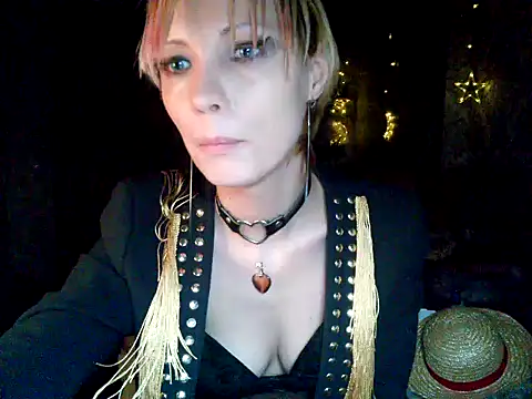 WildMissNiks online show from 12/22/24, 02:06