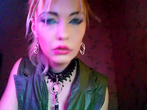 Snapshot of WildMissNiks chatting on 11/27/25, 08:49 WildMissNiks online show from 11/27/25, 08:49