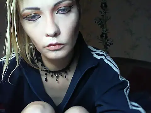 WildMissNiks online show from 07/08/26, 07:13