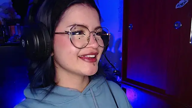 Raventh  online show from 12/16/25, 01:43