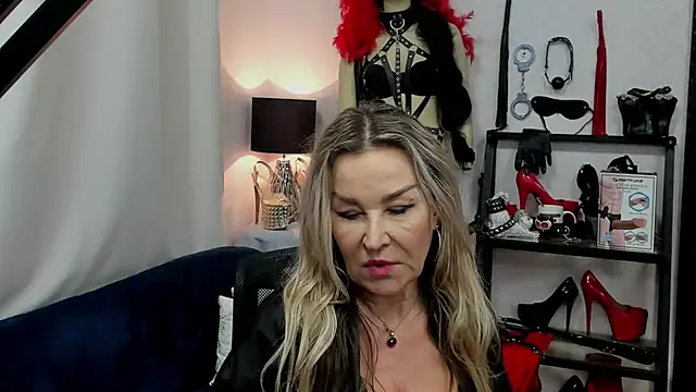 crystaLUX online show from 01/07/25, 08:56