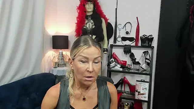 crystaLUX online show from 09/11/25, 04:23