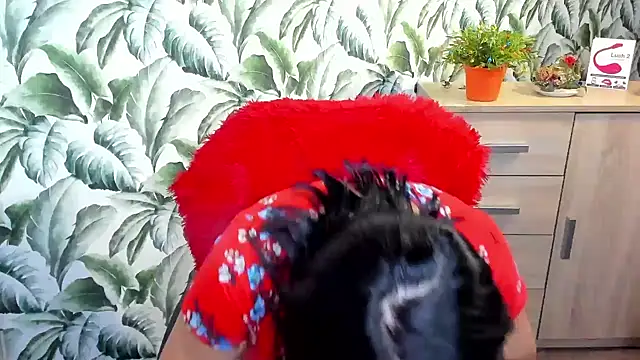 Ellennaughty online show from 12/31/24, 01:04