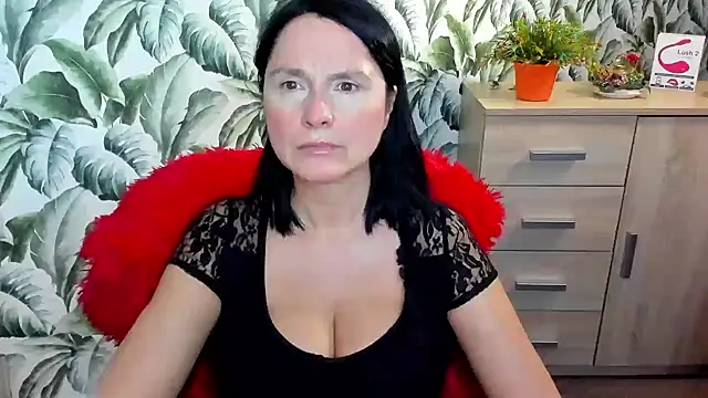 Ellennaughty online show from 01/02/25, 10:33