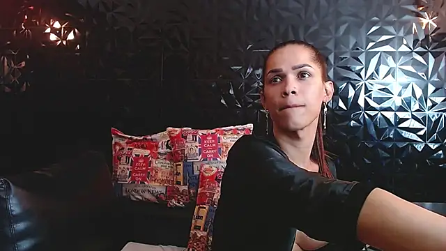 PINK  LOLA1 online show from 12/23/24, 02:45