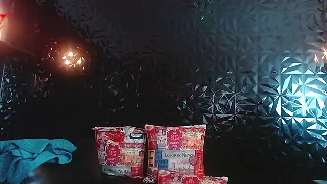 PINK  LOLA1 online show from 12/26/24, 04:25