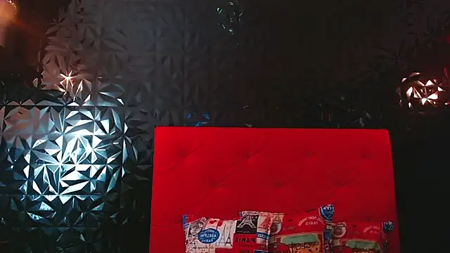 PINK  LOLA1 online show from 02/12/25, 11:30