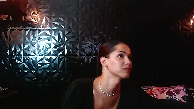 PINK  LOLA1 online show from 10/27/25, 10:36