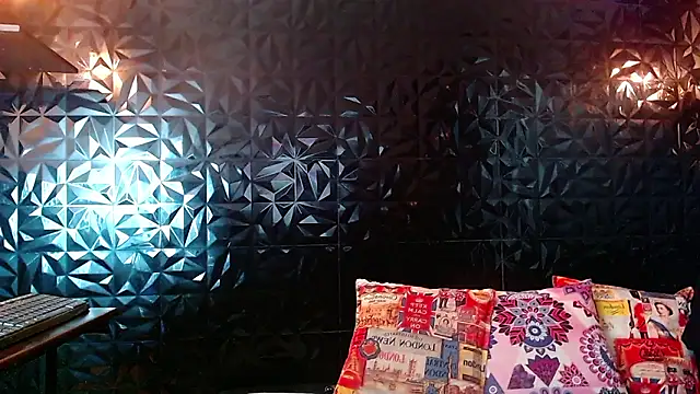 PINK  LOLA1 online show from 03/26/26, 11:54