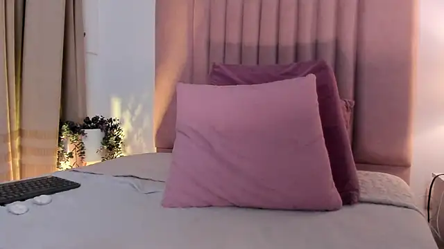 Christy Sea online show from 02/12/25, 12:05