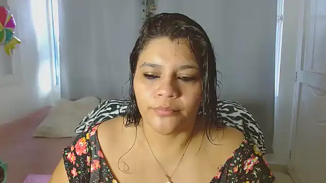 Selenna01 online show from 09/24/25, 01:03