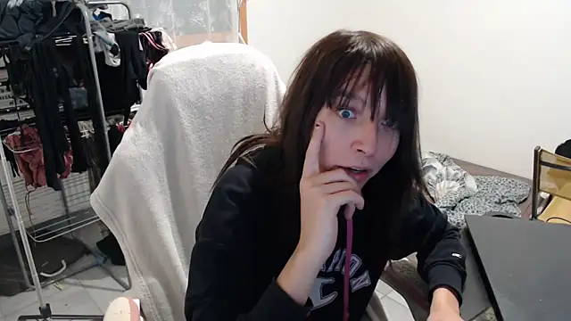 missthon0 online show from 09/11/25, 01:00